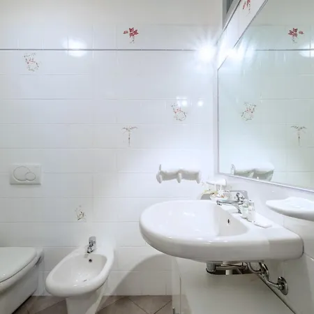 Apartment La Casa In Collina, Al Mare - 6 Minuti Dal Mare - A C - Giardino -bbq