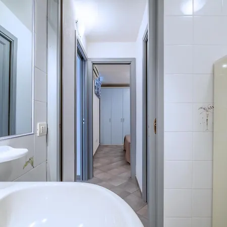 La Casa In Collina, Al Mare - 6 Minuti Dal Mare - A C - Giardino -bbq Apartment San Teodoro (Sardinia)