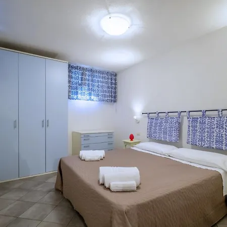La Casa In Collina, Al Mare - 6 Minuti Dal Mare - A C - Giardino -bbq Apartment San Teodoro (Sardinia)