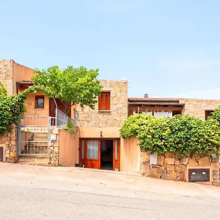 La Casa In Collina, Al Mare - 6 Minuti Dal Mare - A C - Giardino -bbq